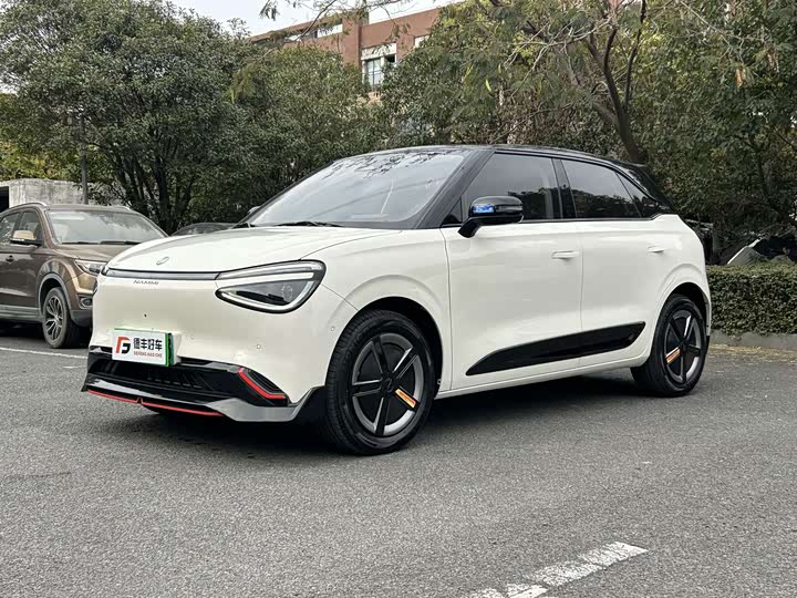 Фото 1 - Dongfeng Nammi 01