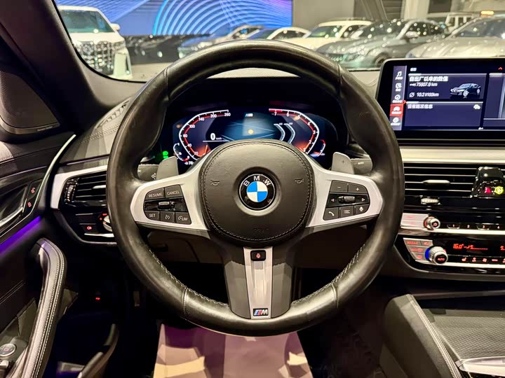 Фото 11 - BMW 5 Series