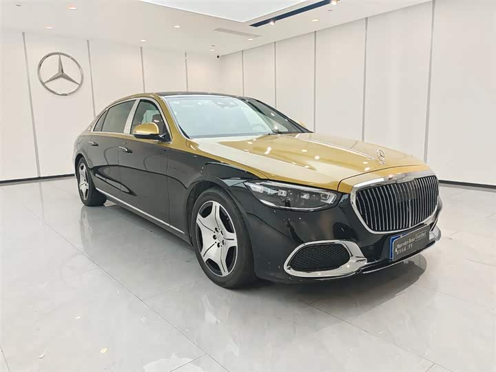 Фото 2 - Mercedes-Benz Maybach S-Class
