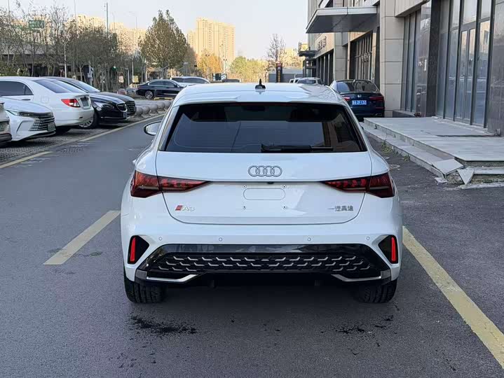 Фото 5 - Audi A3