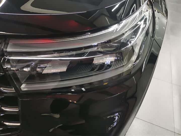 Фото 5 - Ford Explorer