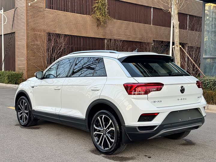 Фото 4 - Volkswagen T-Roc