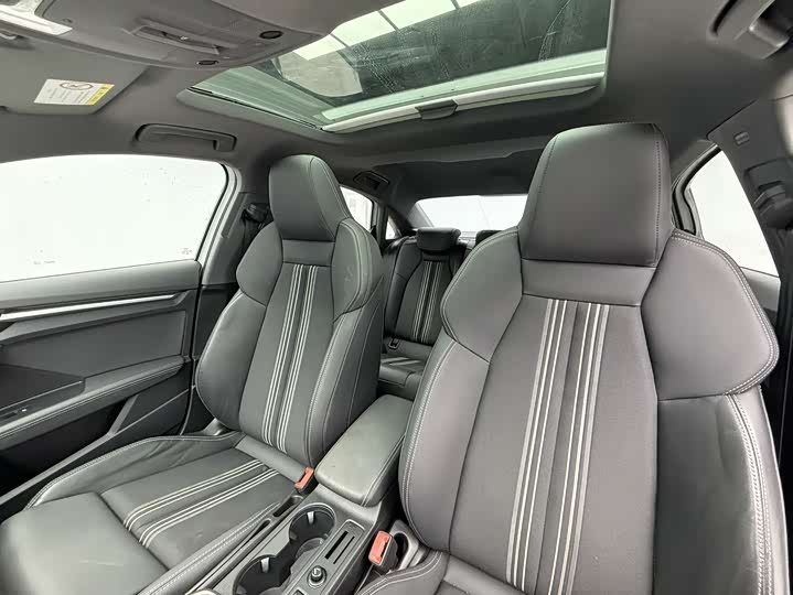 Фото 15 - Audi A3