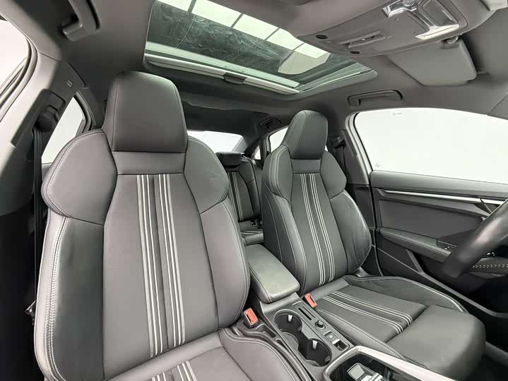 Фото 16 - Audi A3