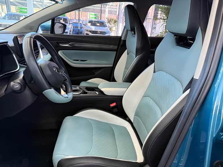 Фото 9 - Geely Emgrand GS