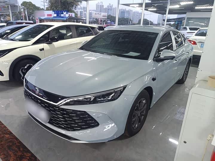 Фото 2 - BYD Qin L
