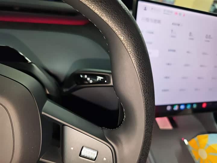 Фото 14 - Xiaomi YU7