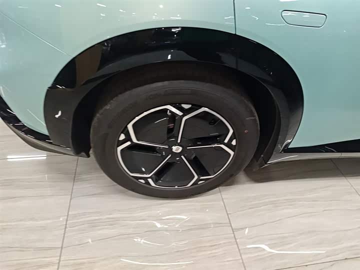 Фото 26 - Xiaomi YU7