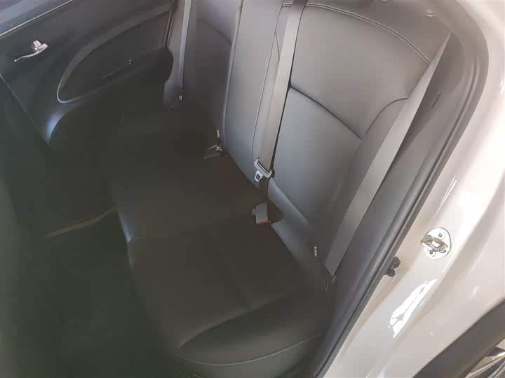 Фото 17 - Kia KX1