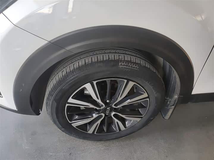 Фото 23 - Kia KX1