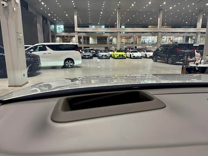 Фото 7 - LiXiang L7