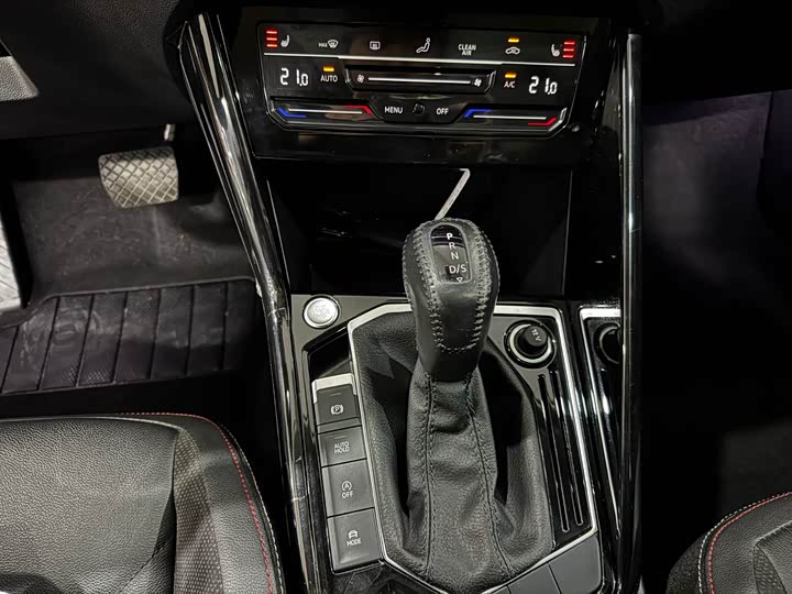 Фото 10 - Volkswagen Tayron