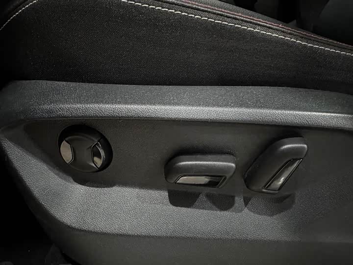 Фото 12 - Volkswagen Tayron