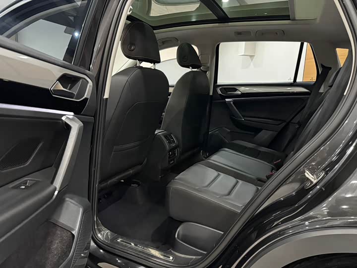 Фото 13 - Volkswagen Tayron