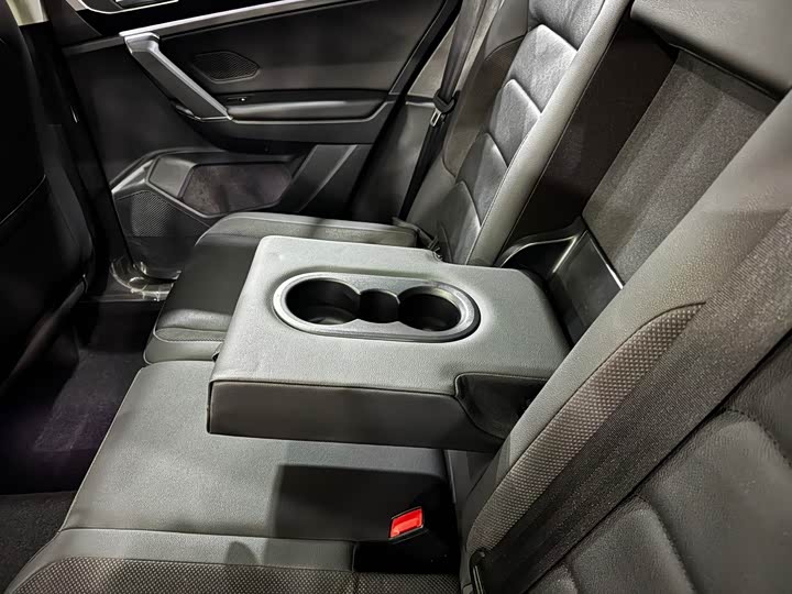 Фото 16 - Volkswagen Tayron