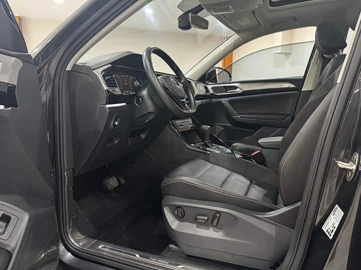 Фото 7 - Volkswagen Tayron