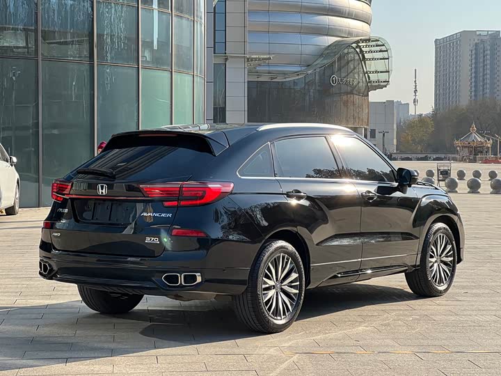 Фото 4 - Honda Avancier