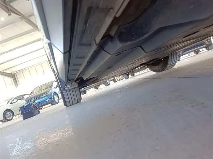 Фото 22 - Toyota Wildlander