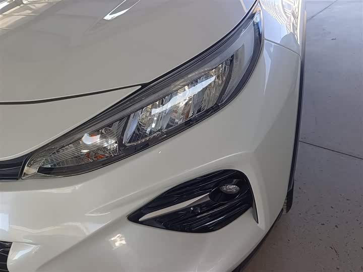 Фото 24 - Toyota Wildlander