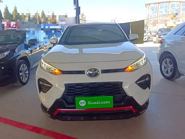 Фото 3 - Toyota Wildlander