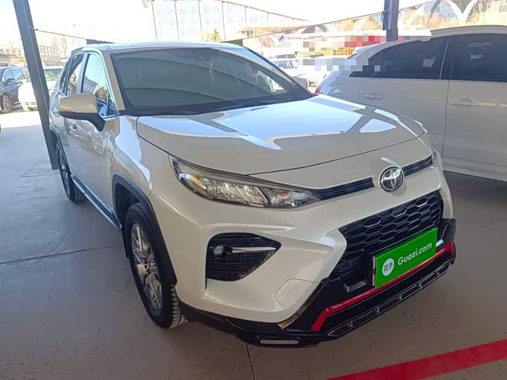 Фото 4 - Toyota Wildlander