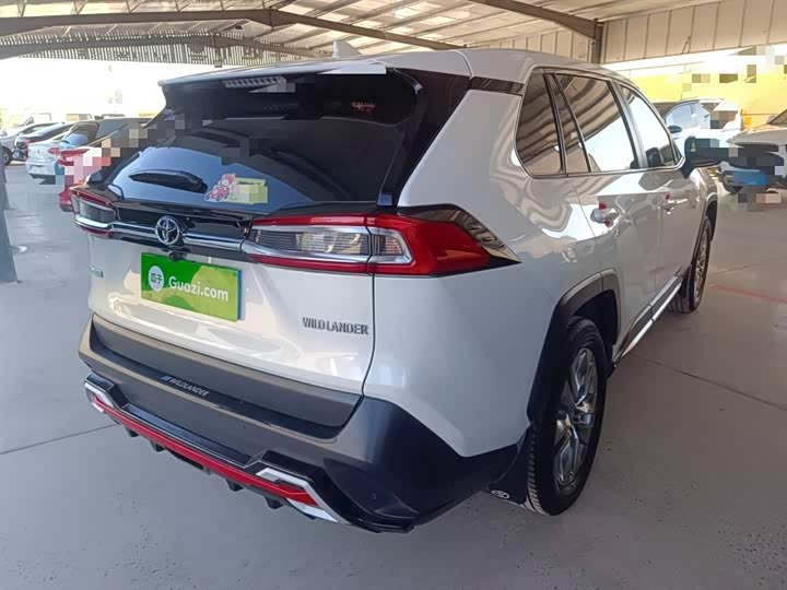 Фото 7 - Toyota Wildlander