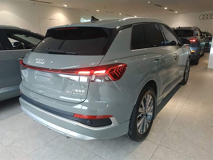 Фото 7 - Audi Q4 e-tron