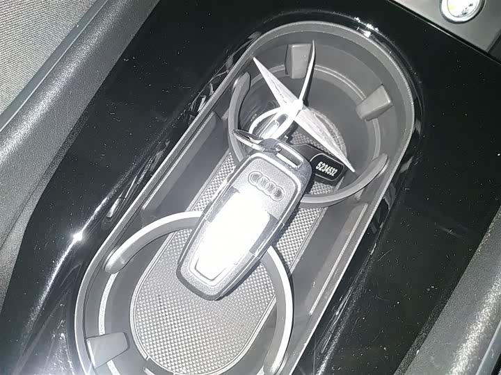 Фото 9 - Audi Q4 e-tron