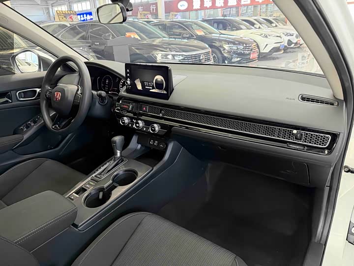 Фото 17 - Honda Civic