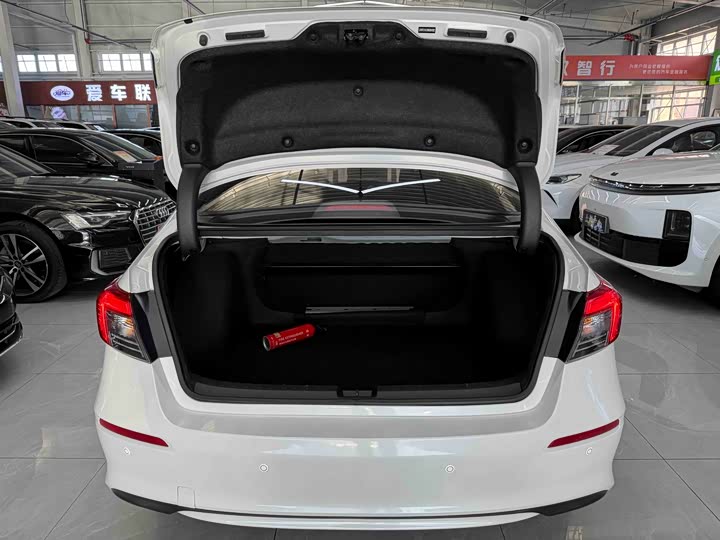 Фото 18 - Honda Civic