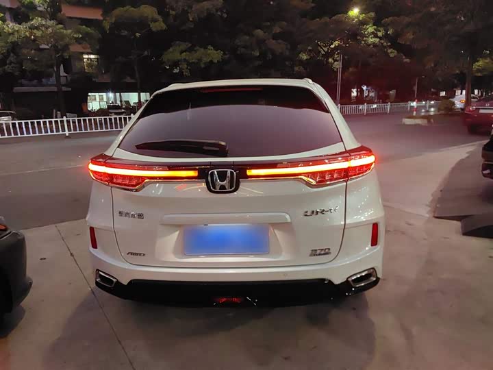 Фото 6 - Honda UR-V