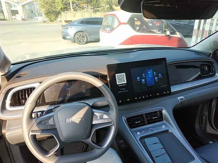 Фото 10 - BYD Sea Lion 07 DM-i Hybrid