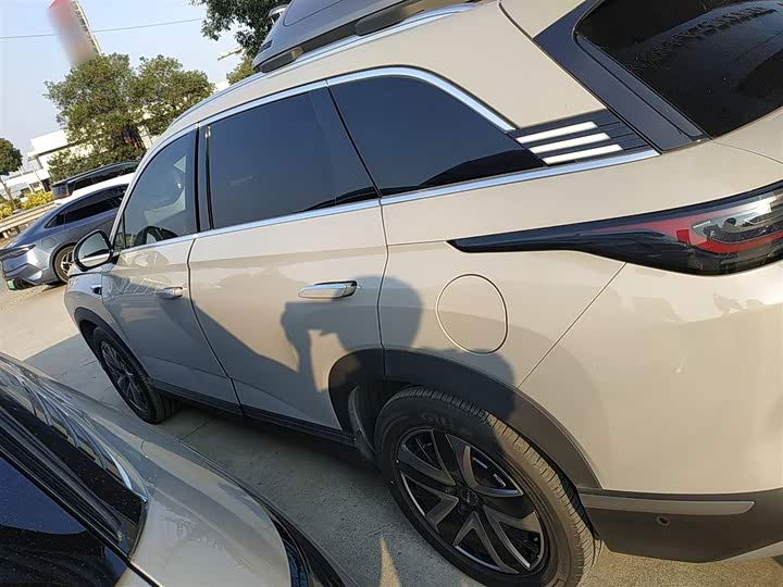 Фото 5 - BYD Sea Lion 07 DM-i Hybrid