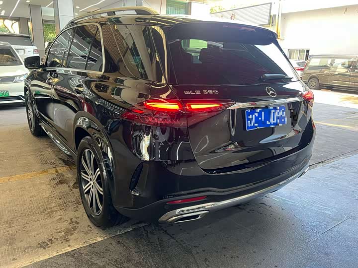 Фото 2 - Mercedes-Benz GLE-Class