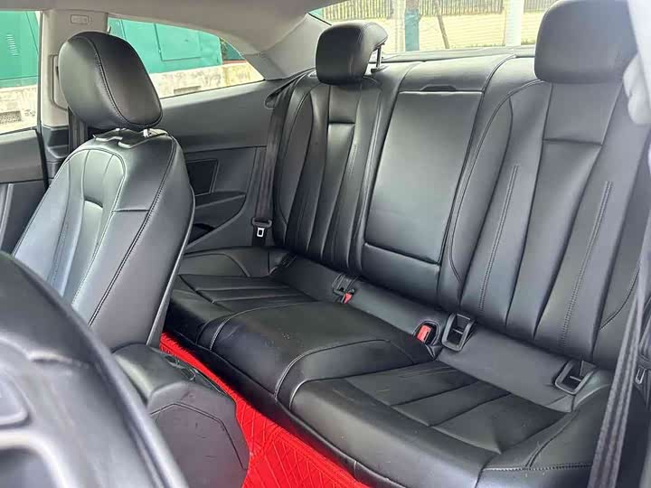 Фото 9 - Audi A5