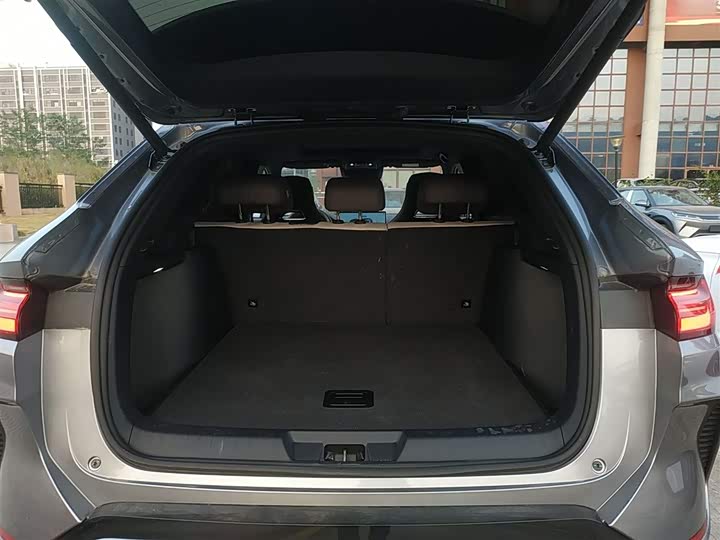 Фото 19 - BYD Song Plus Hybrid/EV