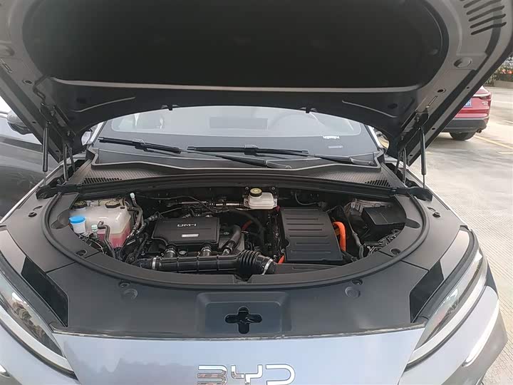 Фото 20 - BYD Song Plus Hybrid/EV