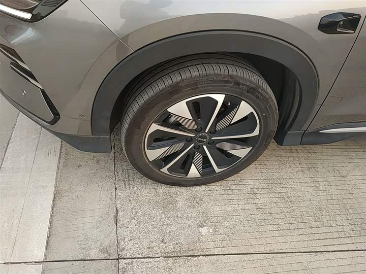 Фото 23 - BYD Song Plus Hybrid/EV