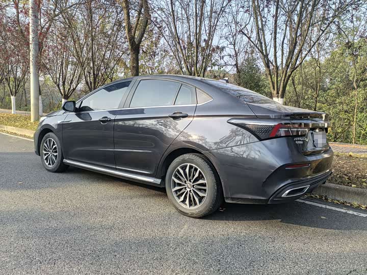 Фото 7 - Chery Omoda S5 (Arrizo 5 Plus)