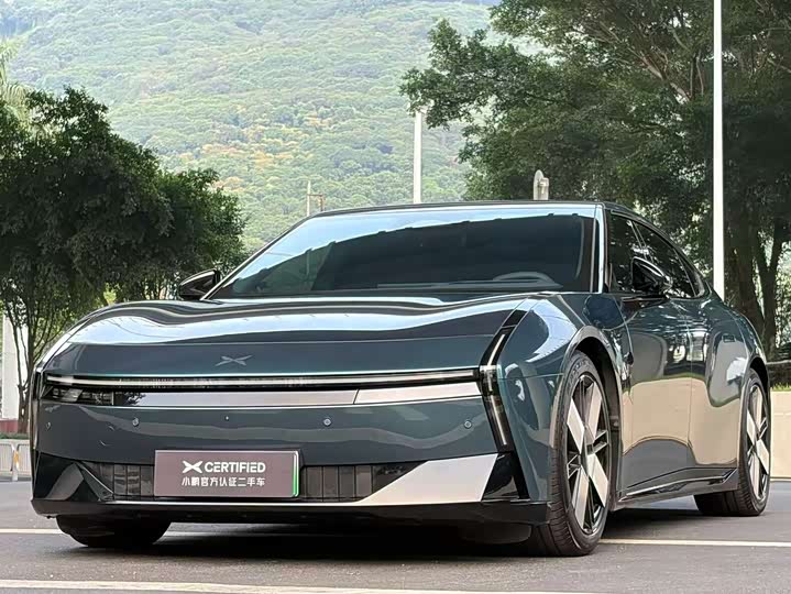 Фото 1 - XPeng P7