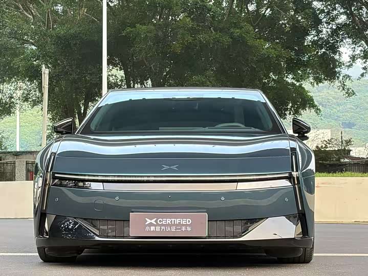 Фото 2 - XPeng P7