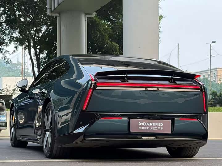 Фото 9 - XPeng P7