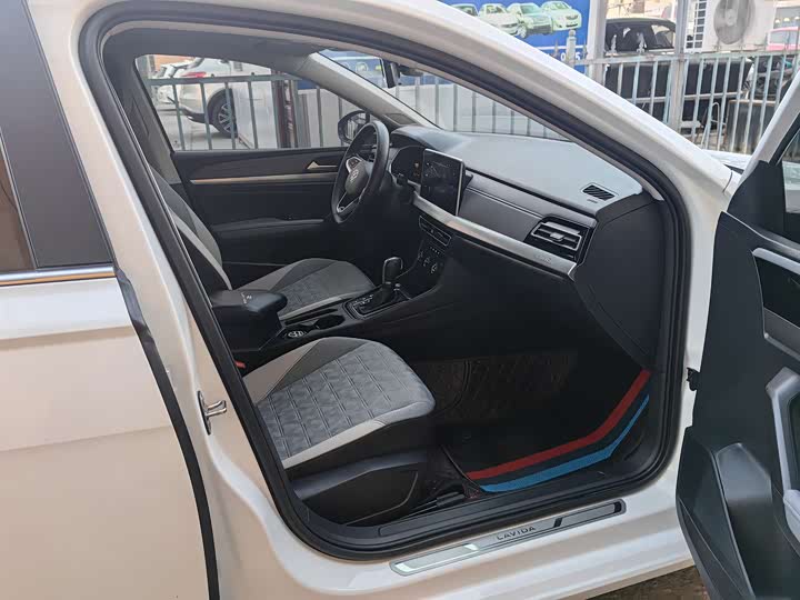 Фото 10 - Volkswagen Lavida