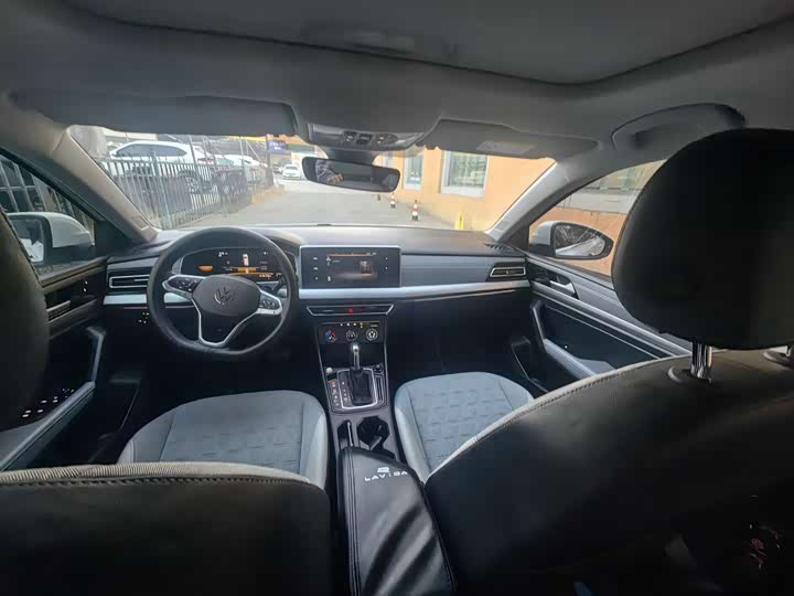 Фото 12 - Volkswagen Lavida