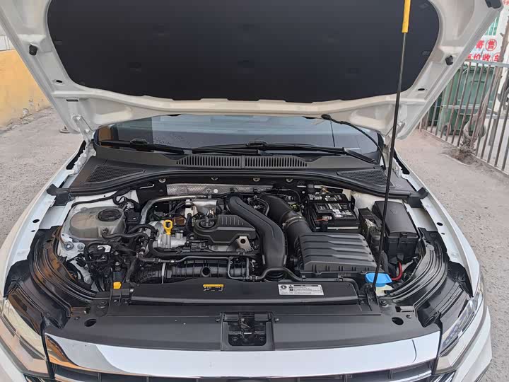 Фото 15 - Volkswagen Lavida