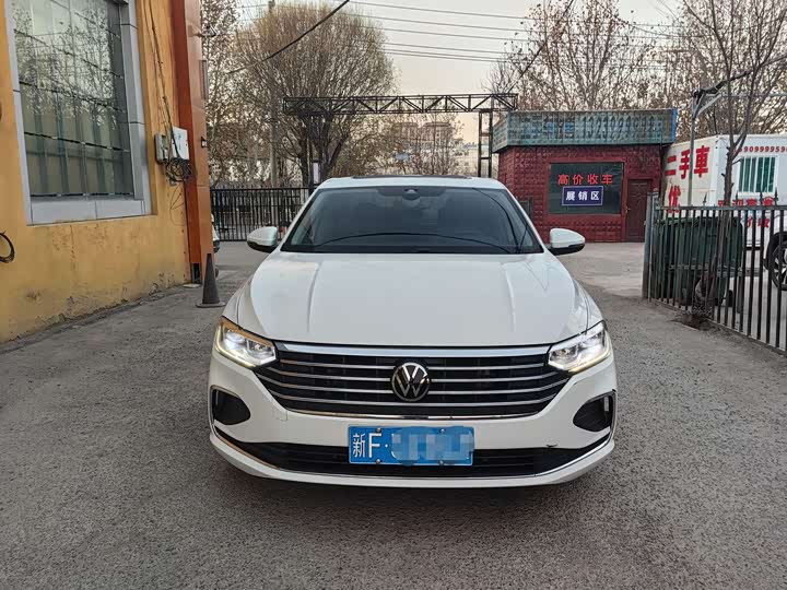 Фото 2 - Volkswagen Lavida