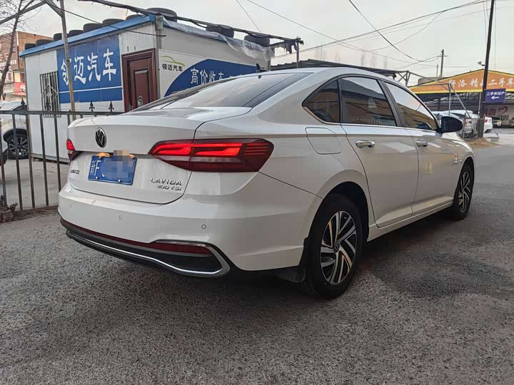 Фото 4 - Volkswagen Lavida