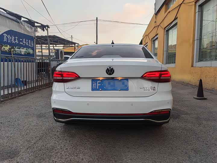 Фото 5 - Volkswagen Lavida