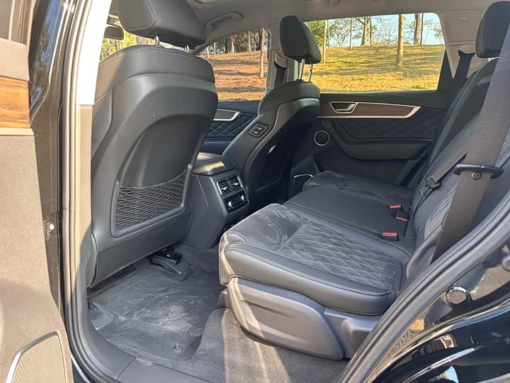 Фото 6 - Hongqi HS7