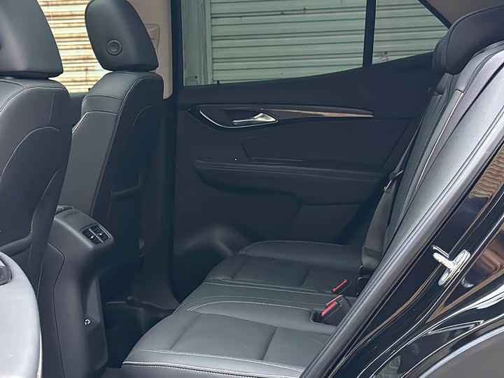 Фото 12 - Buick Envision Plus